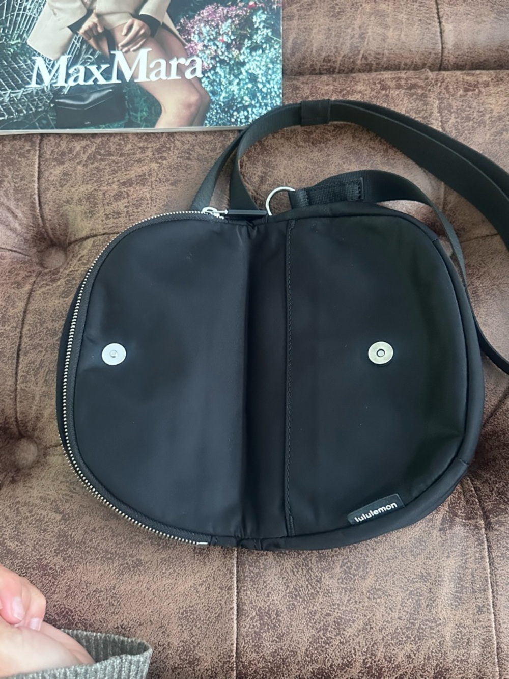 lululemon Crossbody Black Belt Bag - Picture 4 of 5